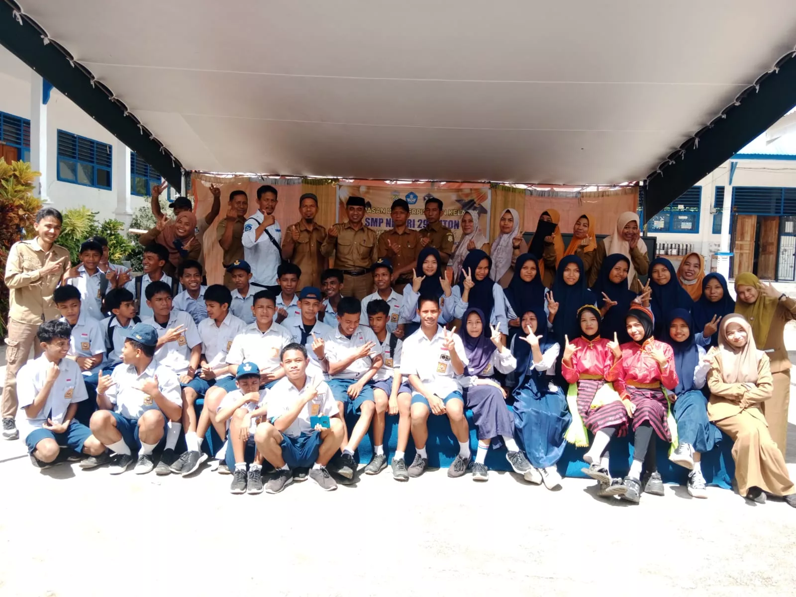 Perpisahan dan Pelepasan Kelas IX Angkatan 14